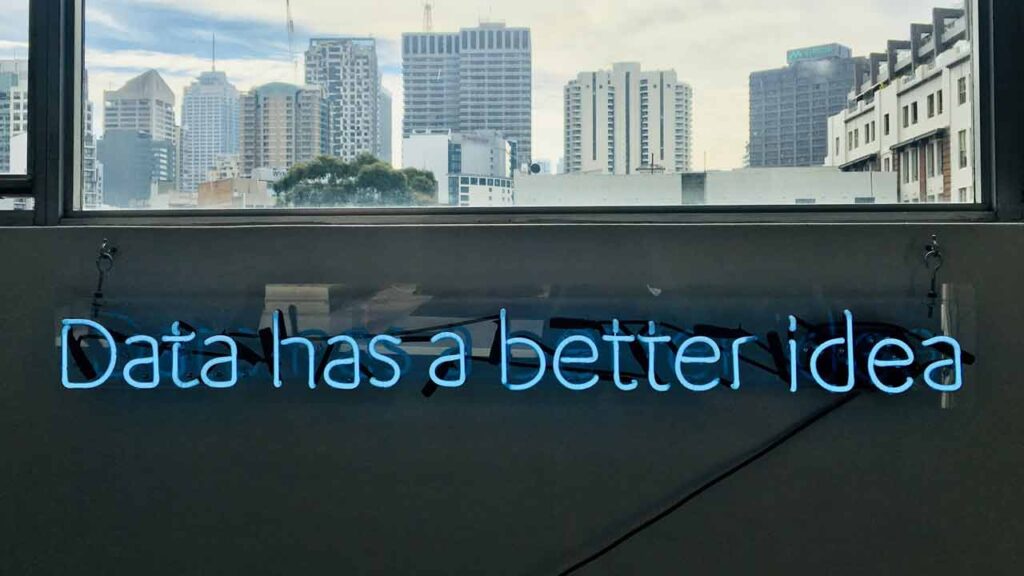 Pythonで指定フォルダ内すべてのCSVをヘッダー付きで結合する方法